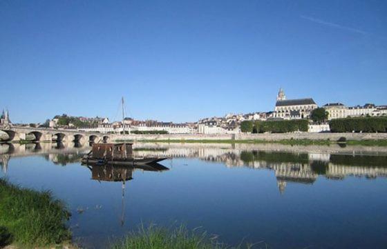 Loire Velo 3 Appartements Moderne Velo Parking 20 Places Velos Centre Ville Historique Blois Exterior foto